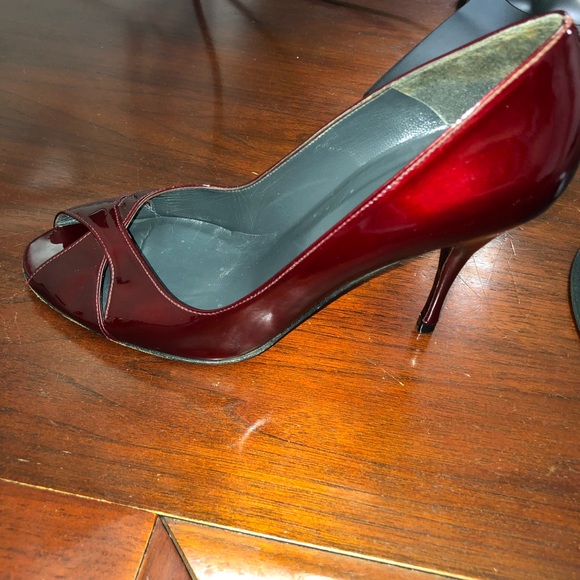 Stuart Weitzman Sexy red heels - Picture 7 of 8